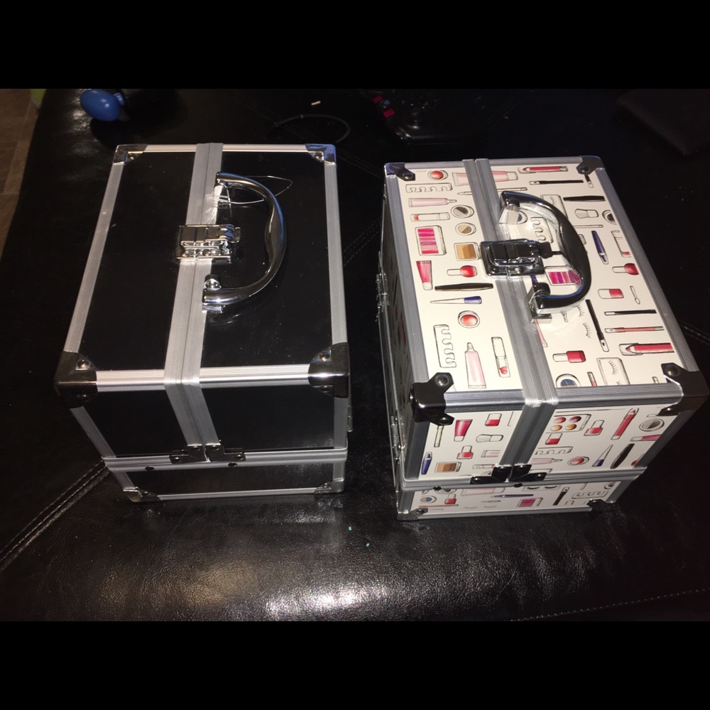 Two jewelry boxes
